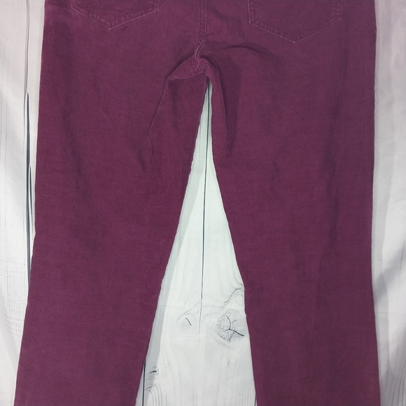 Tommy Hilfiger Corduory Pants - Picture 6 of 9